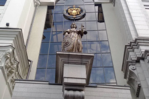 ВС указал на невозможность взыскания договорных убытков по недействительному контракту