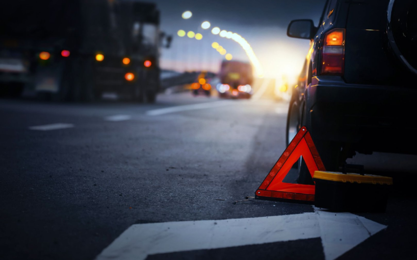 Конституционный Суд РФ признал конституционным одновременное привлечение лица к ответственности за ДТП по КоАП РФ и УК РФ.