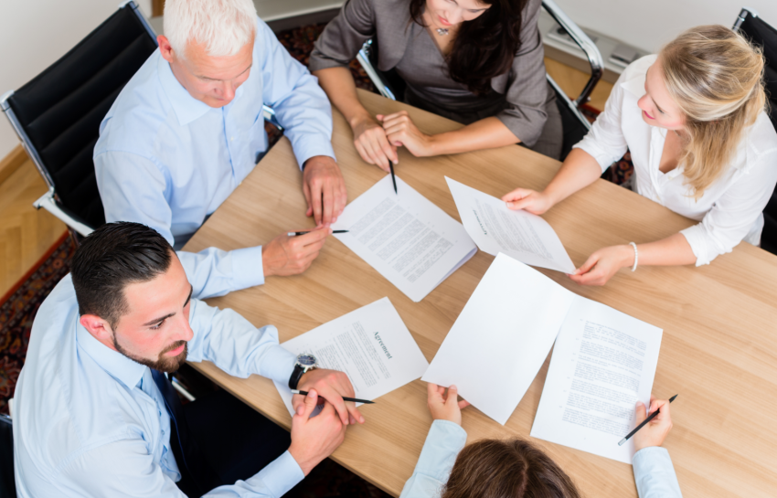 Верховный Суд РФ разъяснил исчисление срока давности по групповым искам акционеров.