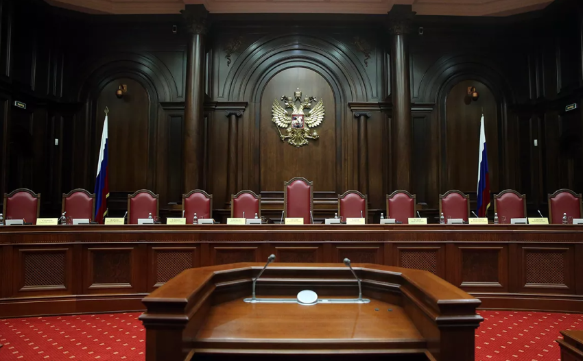 Суды: КС и ВС РФ — решения, значимые для юристов и кадровиков